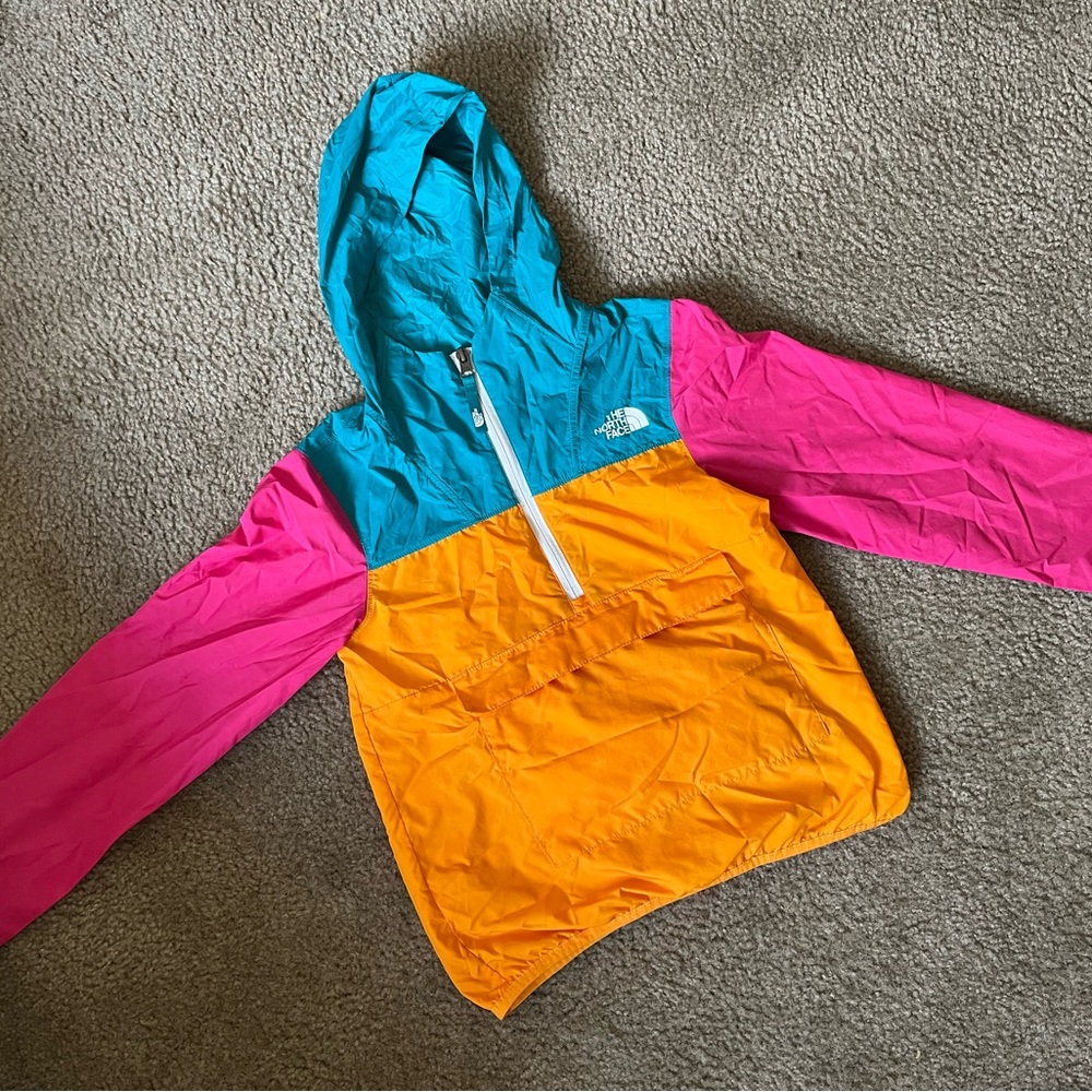 The North Face youth unisex hooded Windfall half zip pullover size